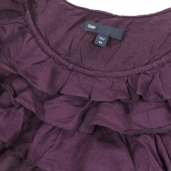 GAP Top - Picture 3 of 3